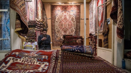 بازاڕی فه‌رشی ته‌ورێز، شاری کۆکراوه‌ی جوانییه‌کان