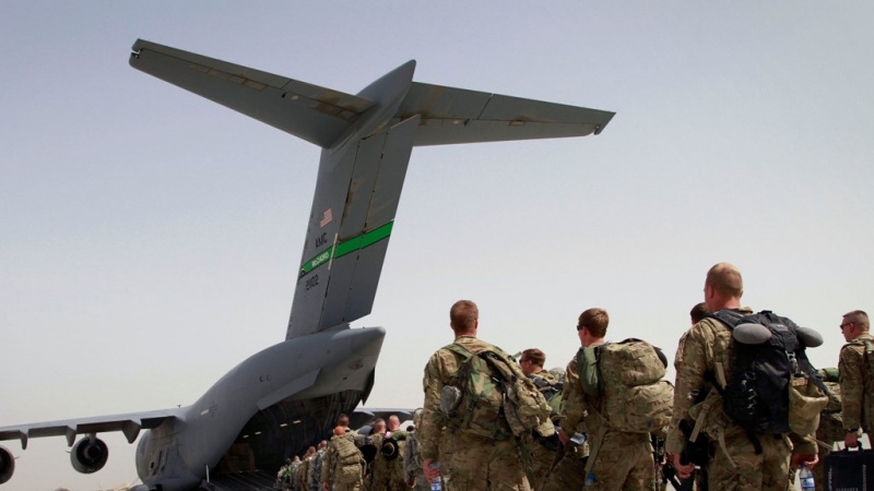 عراق سے امریکی فوج کے انخلا کا آغاز 