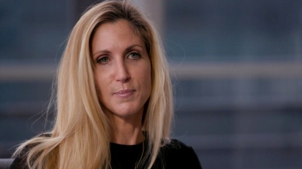 Amerikalı yazar: Milli fövqəladə vəziyyət Trampın axmaqlığıdır