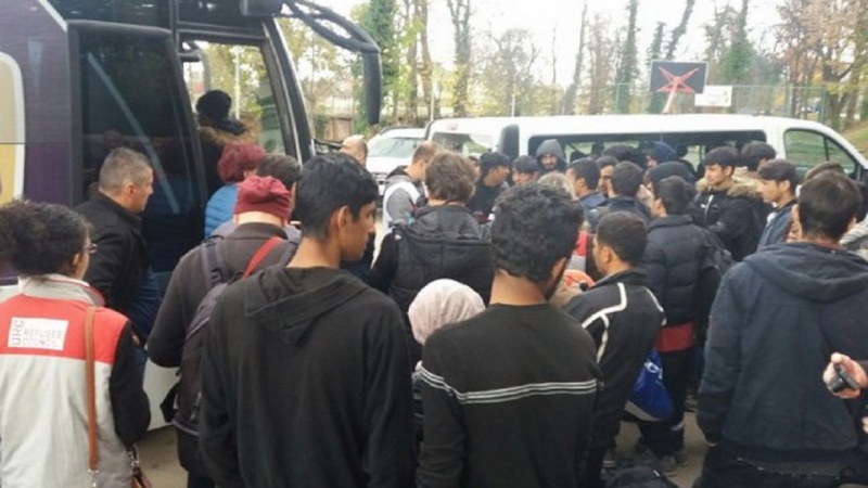 Stotinu migranata iz USK na putu prema Prihvatnom centru Ušivak