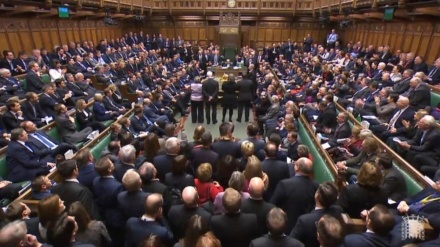 برطانوی پارلیمان کی انوکھی کاروائی ۔ ویڈیو