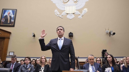 شایەتیدانی مایکل کۆهێن و گێچەڵێکی دیکە لەبەردەم ترامپدا