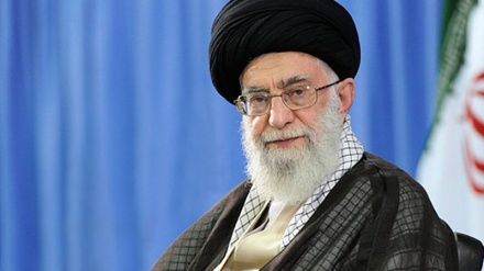 Rêberê giranqedir ê Inqilabê Daxûyanîya Pêngava Duyem a Inqilabê ji bo gelê Îranê ragihand