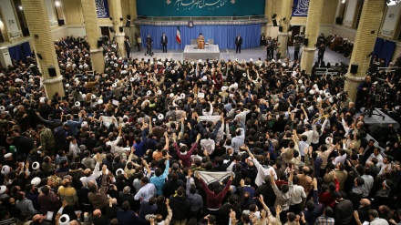 دیداری حەزرەتی ئایەتوڵڵا خامەنەیی ڕێبەری باڵای شۆڕشی ئیسلامی لەگەڵ هەزاران کەس لە خەڵکی پارێزگای ئازەربایجانی ڕۆژهەڵات(باکوری رۆژاوای ئێران)