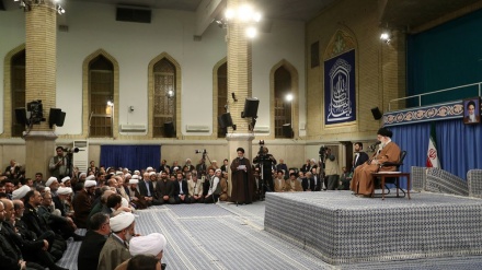 Rêberê giranqedir ê Inqilabê: Amerîka di halê lawaztirbûnê da ye