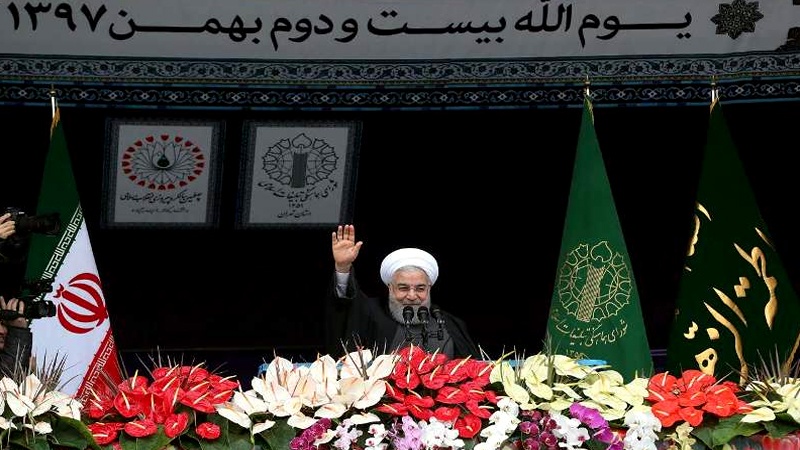 Ruhani: İran xalqı öz istiqlaliyyəti və izzəti üçün sövdələşməyəcək