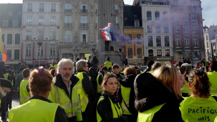 Žuti prsluci protiv islamofobije