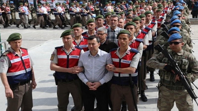 ترکی میں ریٹائرڈ فوجی افسروں کے خلاف کریک ڈاون