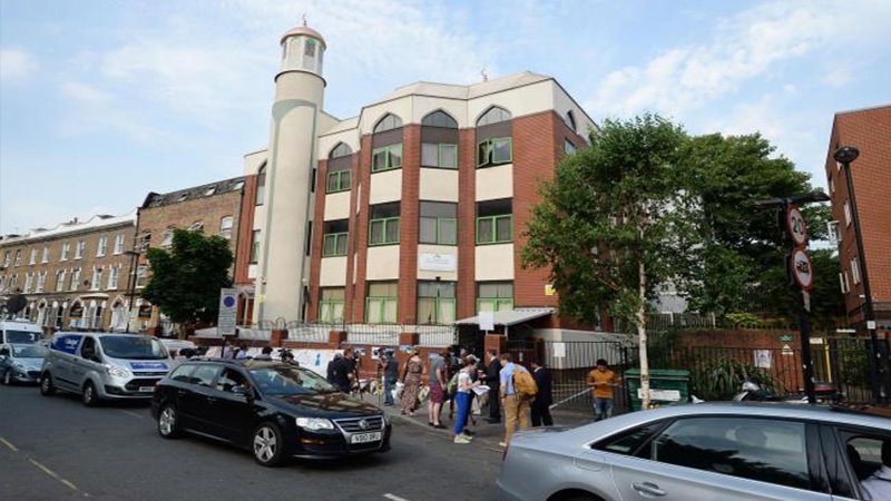 برطانیہ: 4 مساجد پر حملہ