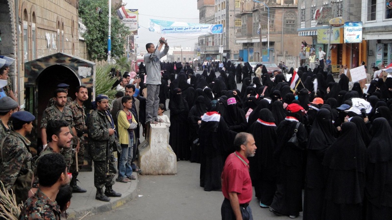 سعودی اتحاد کے جرائم کے خلاف یمنی خواتین کا مظاہرہ