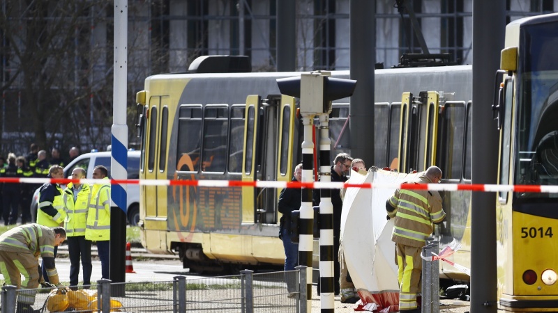 ہالینڈ میں مسافر ٹرام پرفائرنگ 8 ہلاک وزخمی