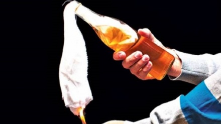 Molotovljevim koktelom na biračko mjesto u Ukrajini
