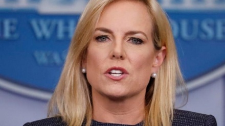 Trampın daxili təhlükəsizlik naziri istefa verib