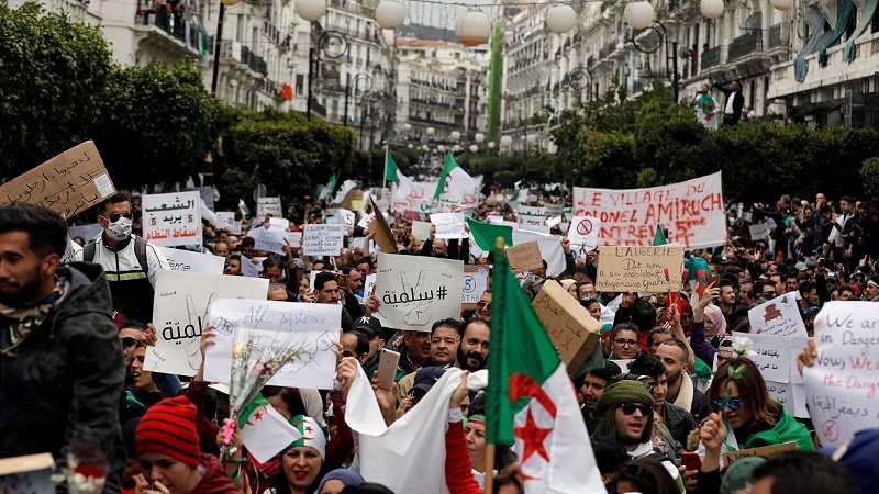 الجزائر میں مظاہروں کی نئی لہر