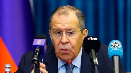 روس کی نظر میں دیگر ملکوں پر امریکی دباؤ کی وجہ