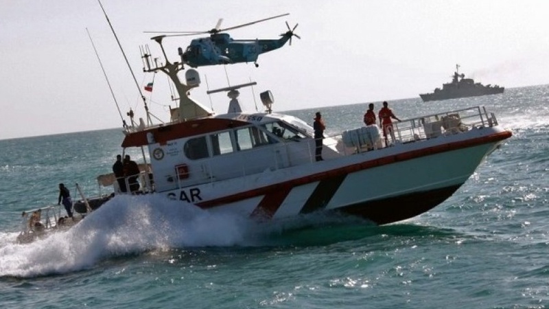 ایران عمان مشترکہ بحری مشقیں، سپاہ پاسداران کے بحری دستے بھی شریک 