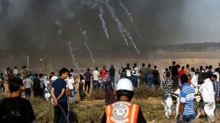 پرامن واپسی مارچ پر وحشیانہ حملہ 12 فلسطینی زخمی