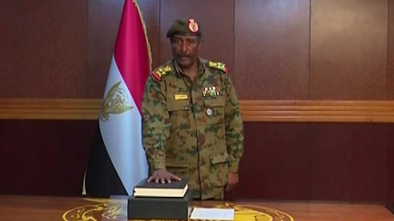 سوڈان میں بحران جاری، عبوری فوجی کونسل کے صدر مستعفی 