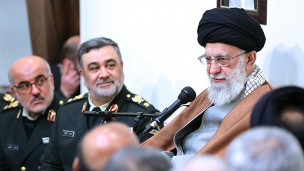 مەقامی مەزنی ڕێبەری : بەرەنگاری قاچاخ و هۆکارانی تێکدەری تۆڕی کۆمەڵایەتی ببنەوە