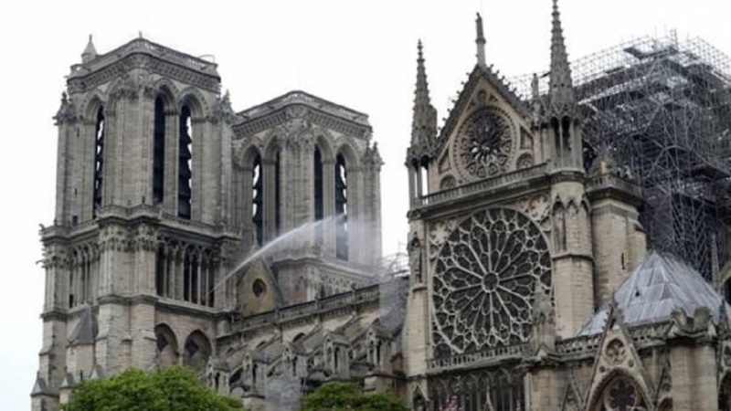 Francuska vlada objavila arhitektonski konkurs za obnovu Notre Damea