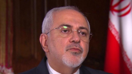 ڕەخنەی وەزیری کاروباری دەرەوەی ئێران لە بێ دەنگە لێکردنی ترەمپ سەبارەت بە سزای کوشتنی ٣٧ کەس لە عەرەبستاندا