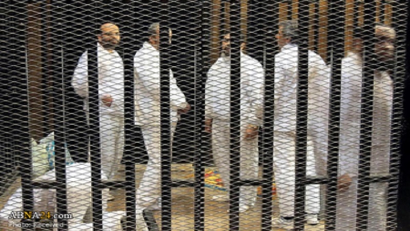 اخوان المسلمین کے مرکزی رہنماؤں کو عمر قید کی سزائیں