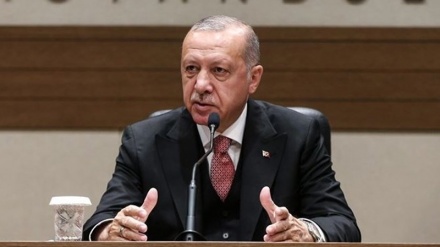 ئەردوغان: ترەمپ، نەیاری ڕادەست کرانی سیستەمی مووشەکیی S_400 بە تورکیا نییە