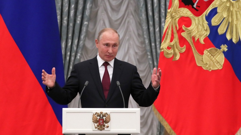 Putin Trampın faydasız xarici siyasətini tənqid edib