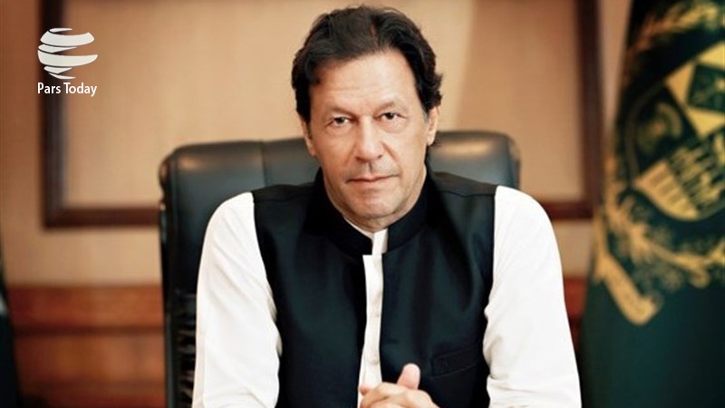 دس سال میں پاکستان پر قرضہ کئی ارب روپے بڑھا، عمران خان