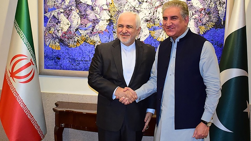 پاکستان کے وزیر خارجہ کا دورۂ ایران، علاقے کے حساس حالات میں سیاسی صلاح و مشورے