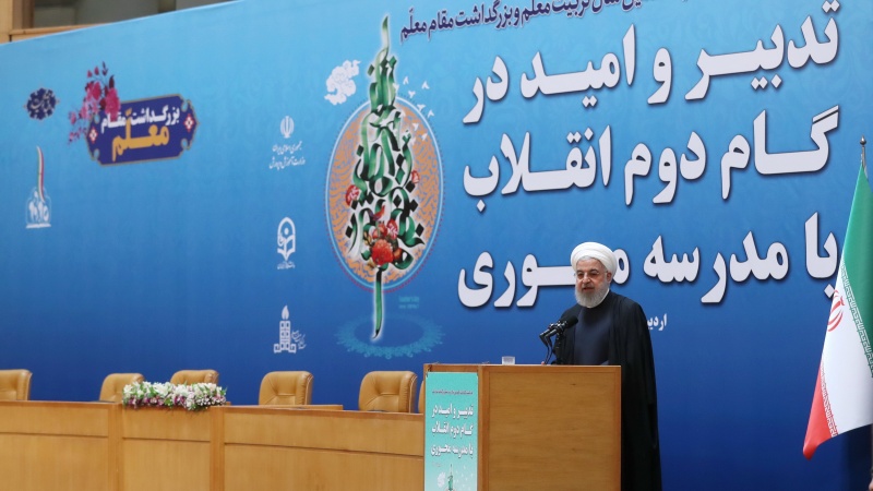Ruhani: İran ilə istənilən düşmənçiliyin sonu məğlubiyyətdir