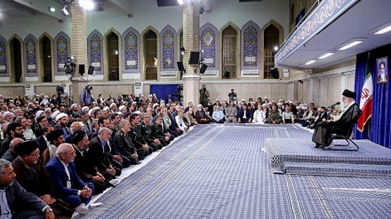ڕێبەری مەزنی شۆڕشی ئیسلامی: بژاردەی دڵنیای گەلی ئێران خۆڕاگرییە