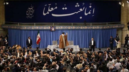 ایرانی نوجوان امریکا اور صیہونیزم کی ذلت و شکست کا مشاہدہ کریں گے، رہبر انقلاب اسلامی 