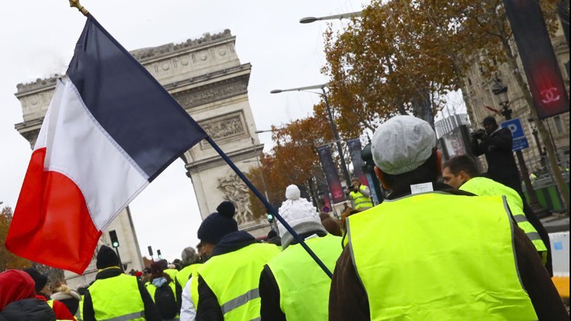 Fransada anti-kapitalizm hərəkatının 40-cı etiraz aksiyası