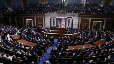 دژایەتیکردنی ئەنجوومەنی پیرانی ئەمریکا لە گەڵ  سنوورداركردنی پرۆژەی شەرخوازیی تڕەمپ