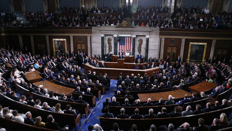 دژایەتیکردنی ئەنجوومەنی پیرانی ئەمریکا لە گەڵ  سنوورداركردنی پرۆژەی شەرخوازیی تڕەمپ