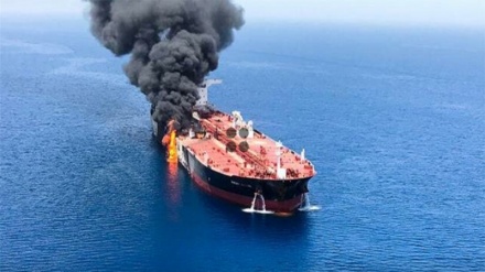 Bihîstina dengê du teqînan li behra Omanê