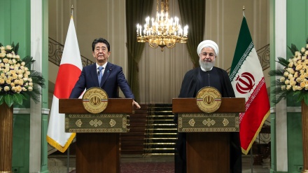  ایران کے صدر اور جاپان کے وزیراعظم کی مشترکہ پریس کانفرنس 