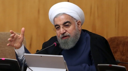 Ruhani: Amerikanın İran xalqına maksimum təzyiq planı məğlubiyyətə uğradı