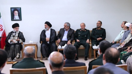 ڕێبەری مەزنی شۆڕشی ئیسلامی : شەھید بوون لە کوردستان ئاوێتەی گیان بەخت کردن و خەیاتێکی دووھێندە بووە