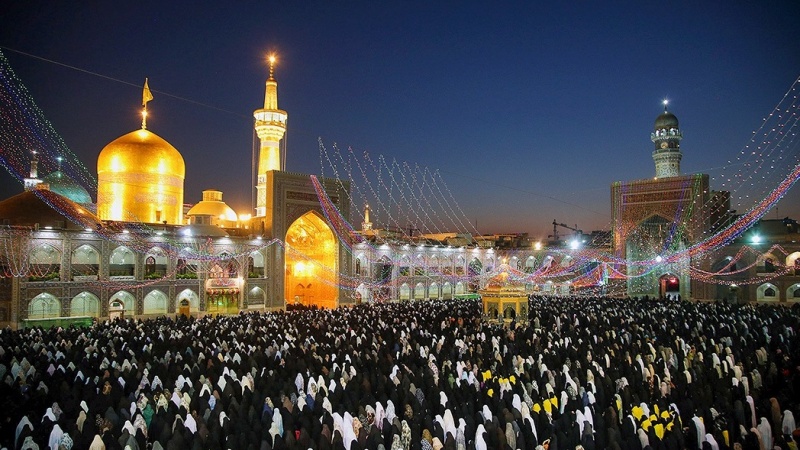 حضرت امام رضا (ع) کی ولادت کے موقع پر ہر طرف جشن و سرور کا سماں