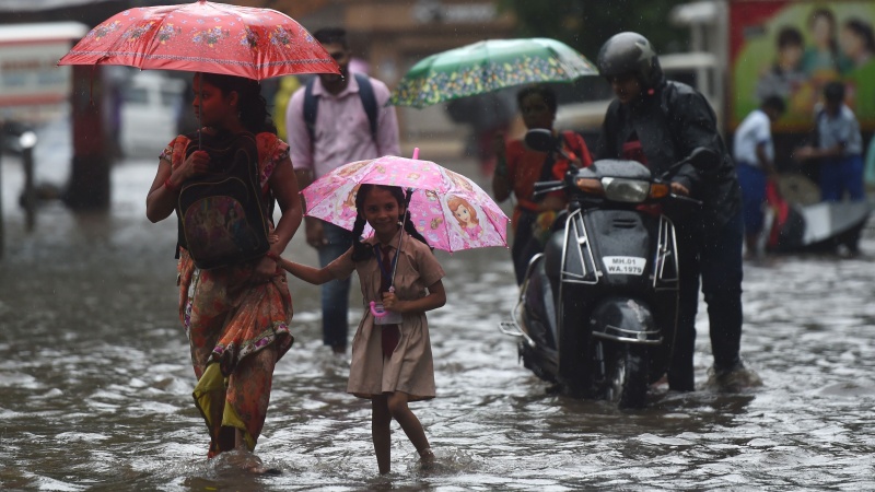 ہندوستان: موسلادھار بارش، 54 افراد ہلاک تعلیمی ادارے بند