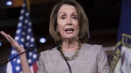 Pelosi Trampın rasist münasibətini tənqid edib