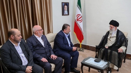 ڕێبەری باڵای شۆڕش: بێگومان پرسی فەلەستین بەقازانجی فەلەستین دەشکێتەوەو کۆتایی پێ دێ