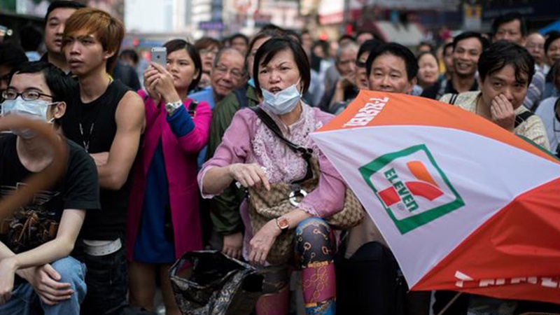 ہانگ کانگ میں حکومت مخالف شدید احتجاج  درجنوں زخمی و گرفتار