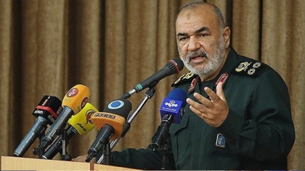 Îradeya gelê Îranê teslîmî dijminan nabe