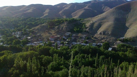 گوندی بەرغان له نزیکی ساوجبوڵاغی شاری کەرەج