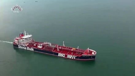 قانون شکنی پر پکڑے جانےوالے برطانوی آئل ٹینکر کا معاملہ