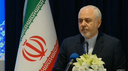 زەریف: گەلی ئێران لەگەڵ کەسانێک کە دەس ئەدەنە کاری تیرۆریسمی ئابووری وتووێژ ناکات