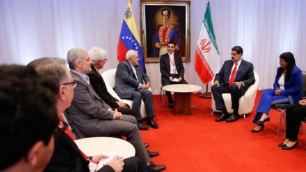  زەریف: ئەمریکا ئاشتی و ئاسایشی هەموو جیهانی خستۆتە مەترسییەوە